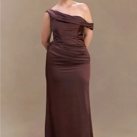 Meshki One Shoulder Dress in Deep Brown - Picture 3 of 7